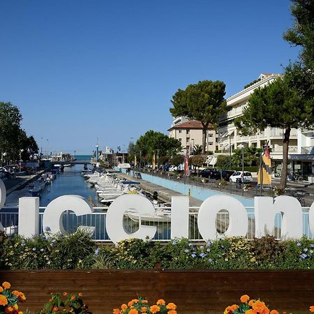 Hotel Marilena Ричоне Екстериор снимка
