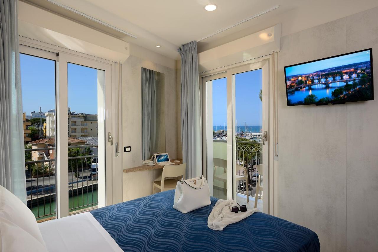 Hotel Marilena Ричоне Екстериор снимка