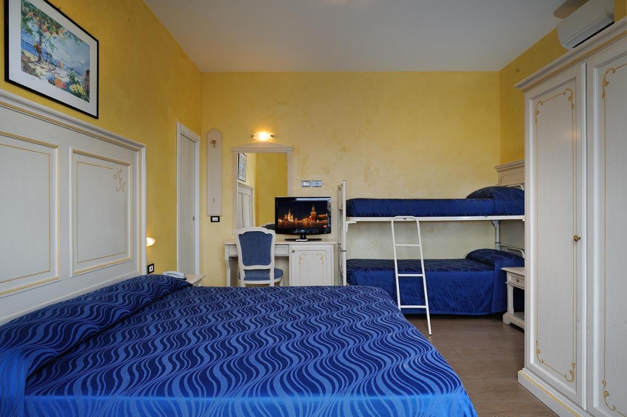 Hotel Marilena Ричоне Екстериор снимка
