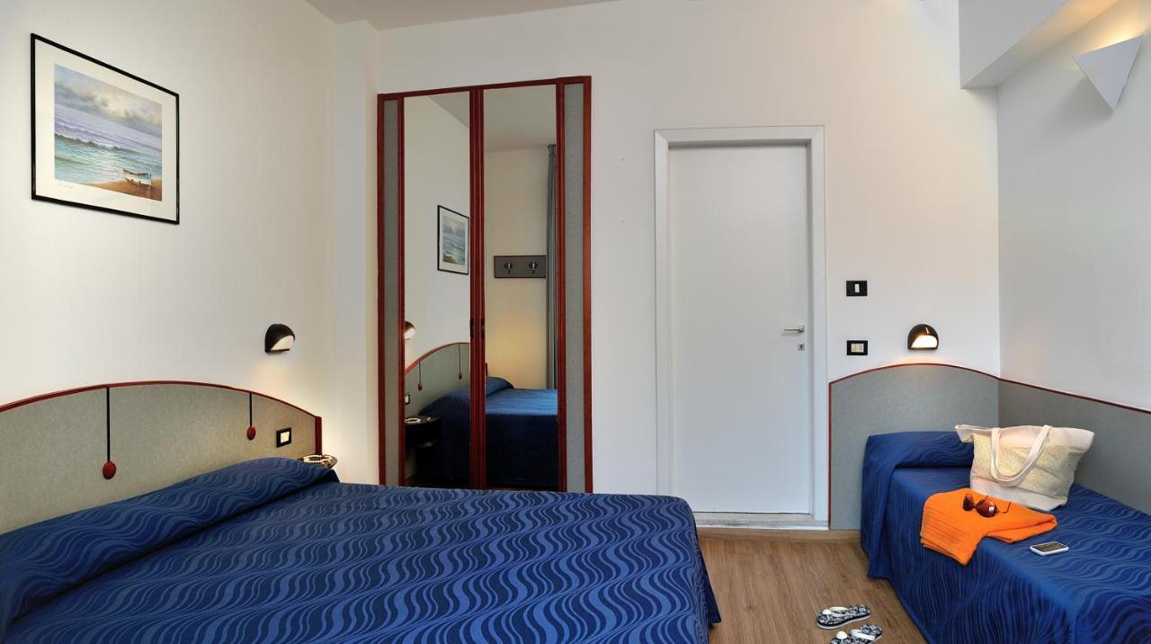 Hotel Marilena Ричоне Екстериор снимка